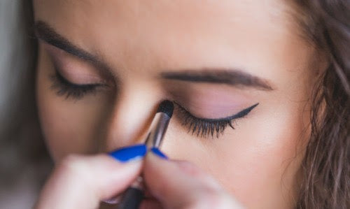 The Eye Makeup Break-up